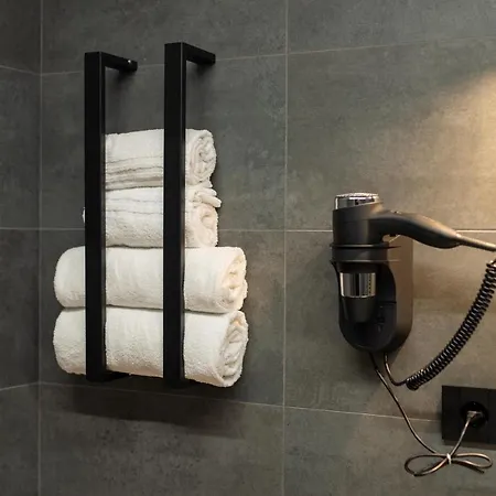Contemporaneamente 147 - Modern & Comfort Affittacamere