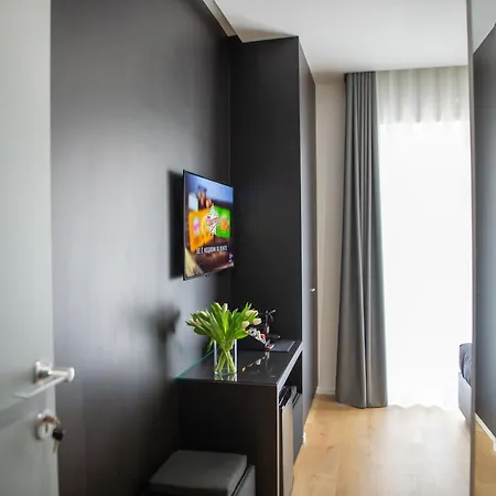 Contemporaneamente 147 - Modern & Comfort 4* Барі