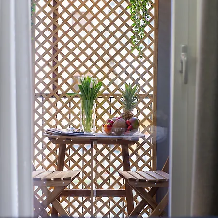 Contemporaneamente 147 - Modern & Comfort 4*