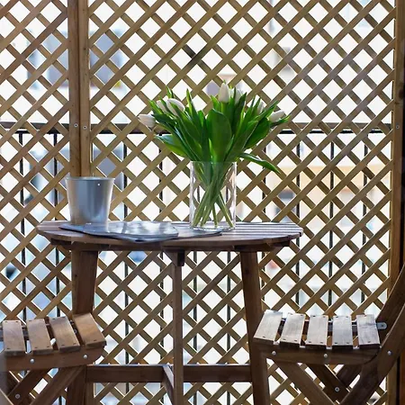 Pensionat Contemporaneamente 147 - Modern & Comfort Bari