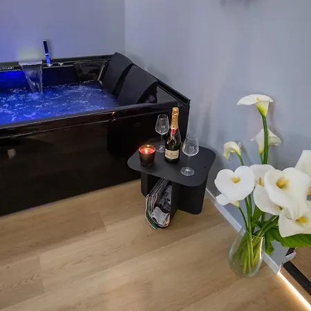 Contemporaneamente 147 - Modern & Comfort *