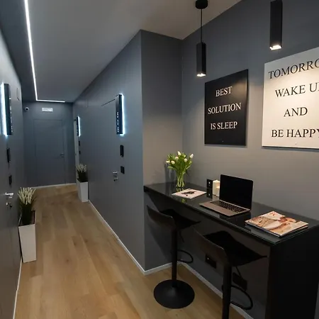 Contemporaneamente 147 - Modern & Comfort Πανσιόν