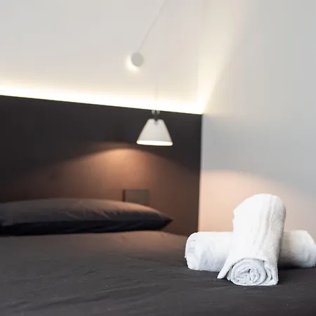 Contemporaneamente 147 - Modern & Comfort 4* Μπάρι