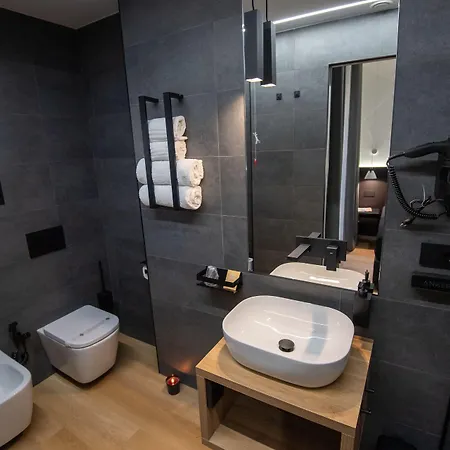 Contemporaneamente 147 - Modern & Comfort Pensionat 4*