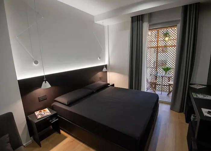 Contemporaneamente 147 - Modern & Comfort Guest house