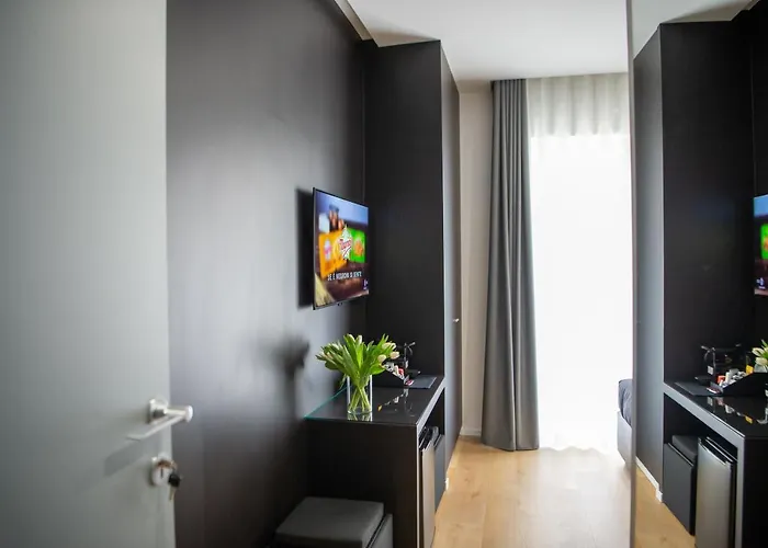 Contemporaneamente 147 - Modern & Comfort 4* Bari