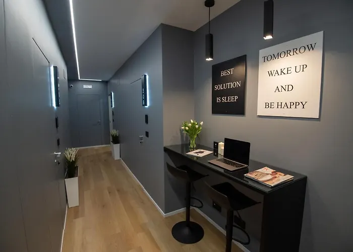 Contemporaneamente 147 - Modern & Comfort Guest house