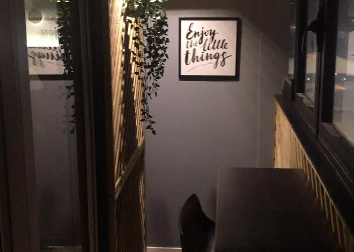 Contemporaneamente 147 - Modern & Comfort 4*